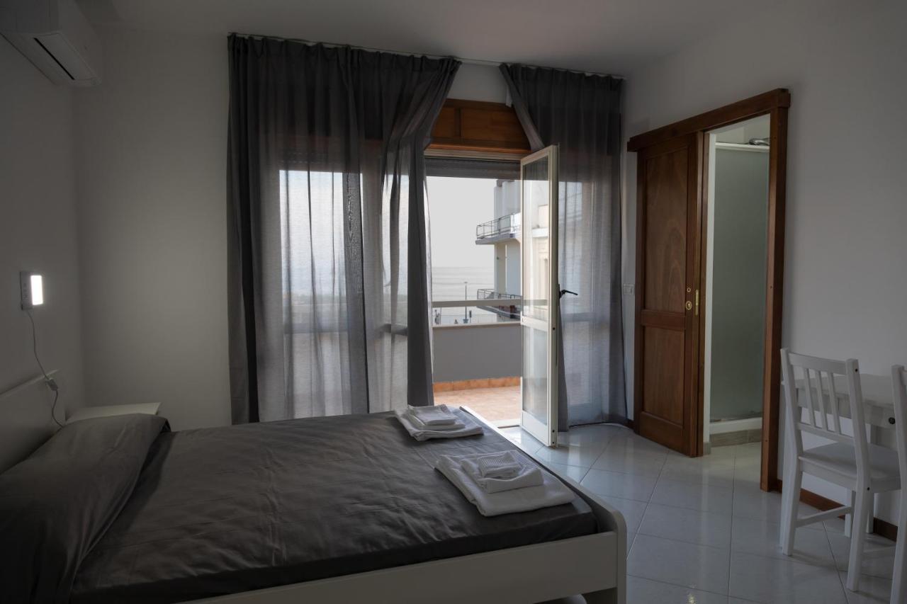 B&B Lungomare Диаманте Екстериор снимка
